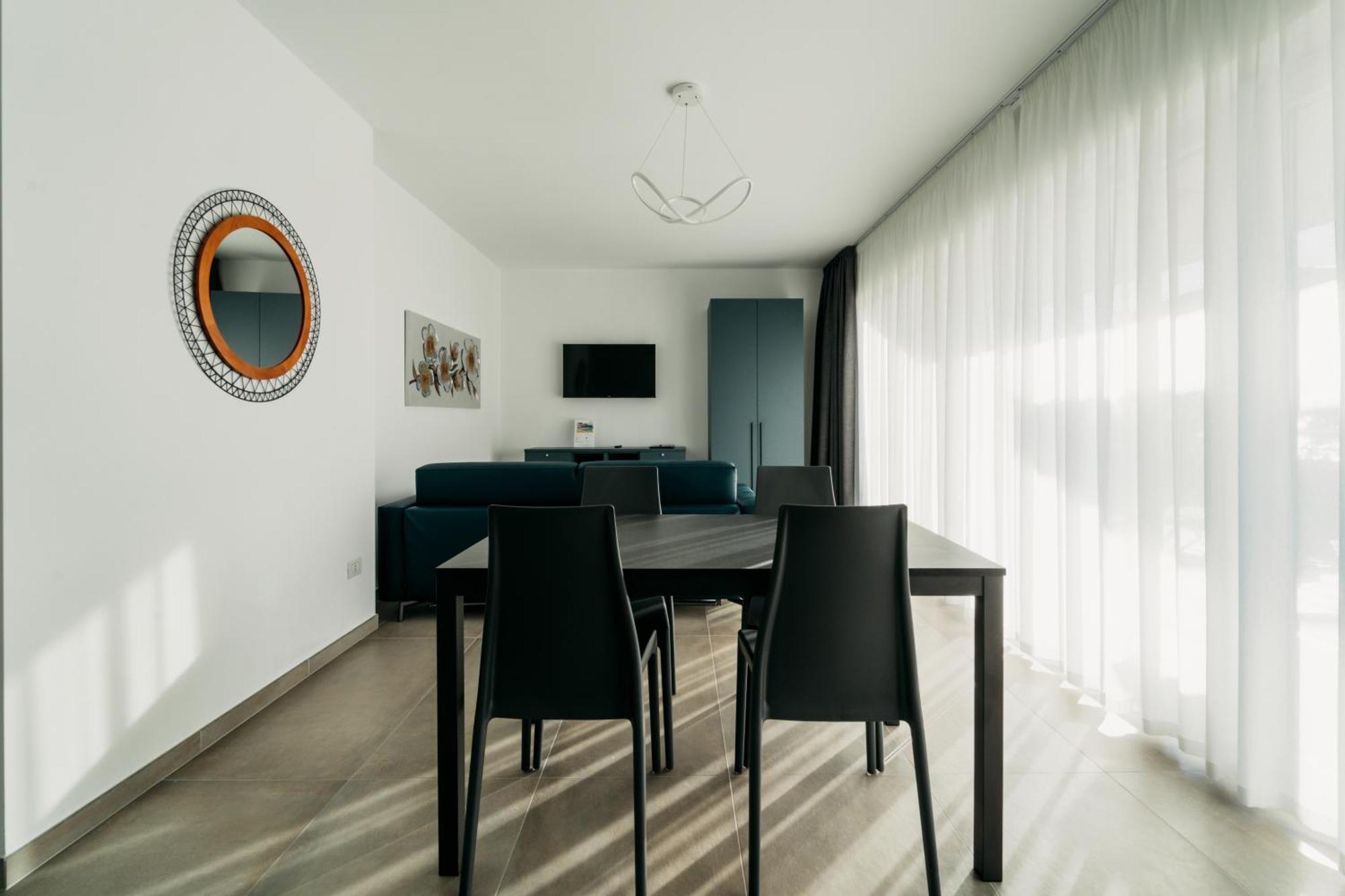 Apartments Monsurei, Lake View บาร์โดลิโน ภายนอก รูปภาพ