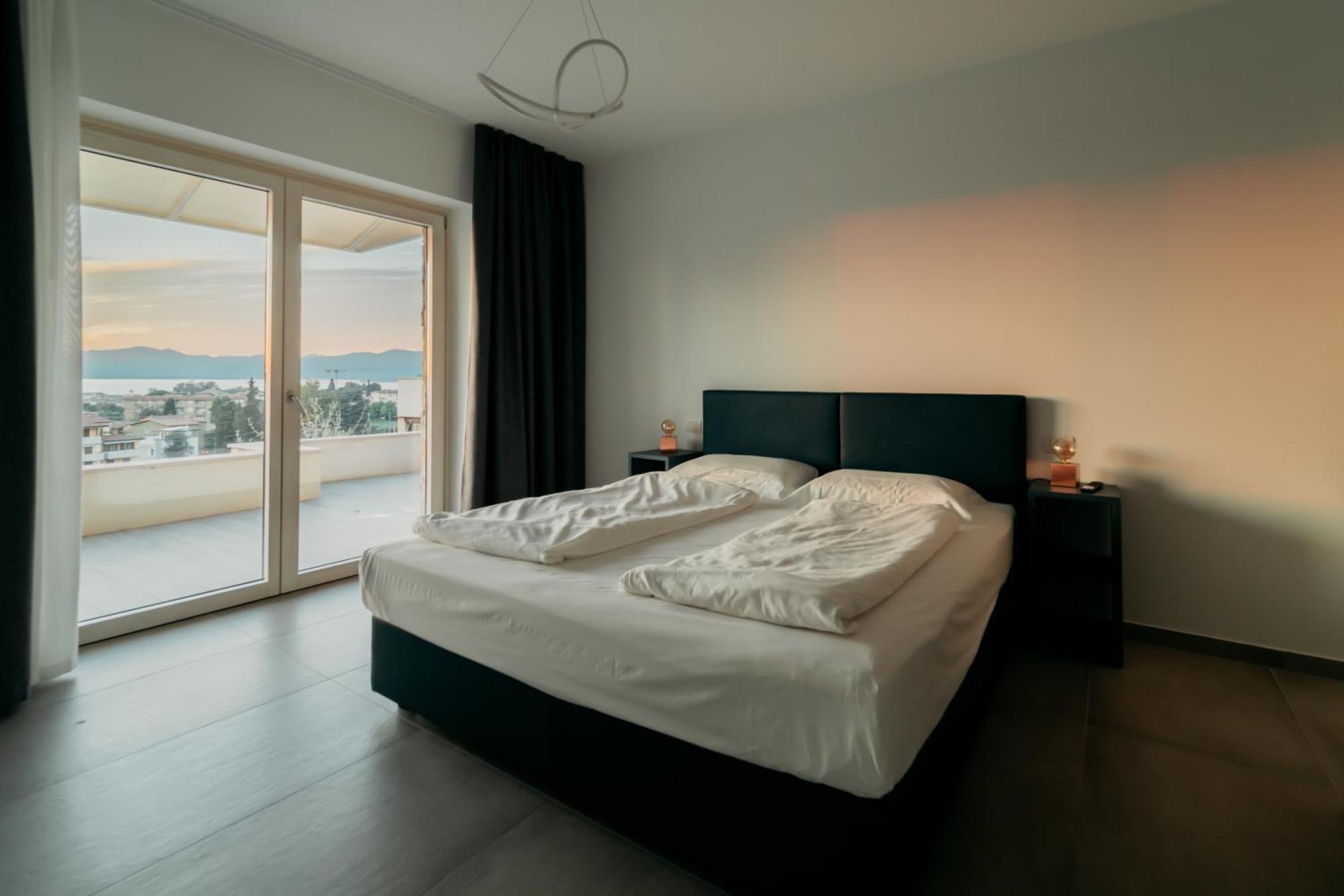 Apartments Monsurei, Lake View บาร์โดลิโน ภายนอก รูปภาพ