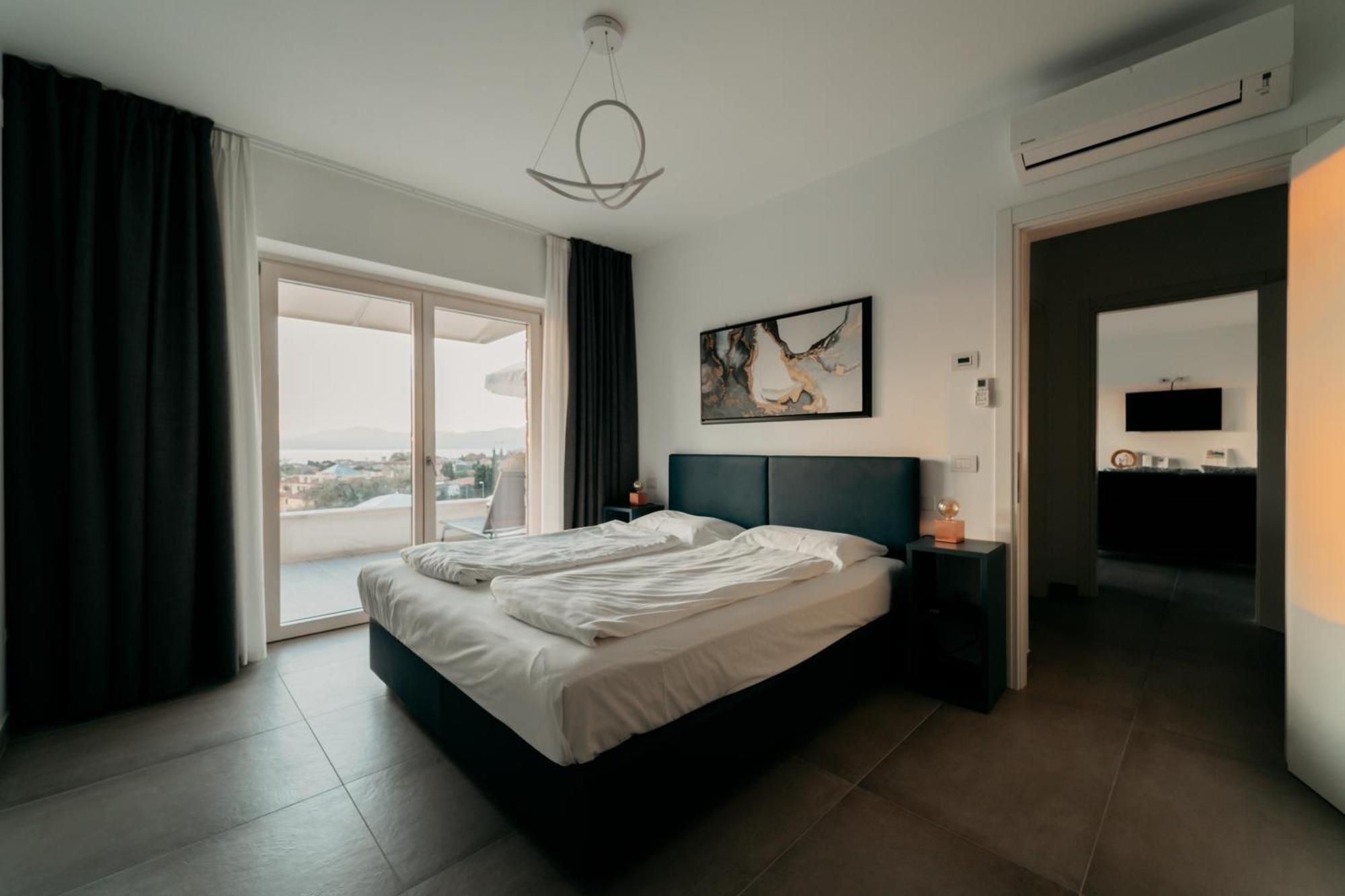 Apartments Monsurei, Lake View บาร์โดลิโน ภายนอก รูปภาพ
